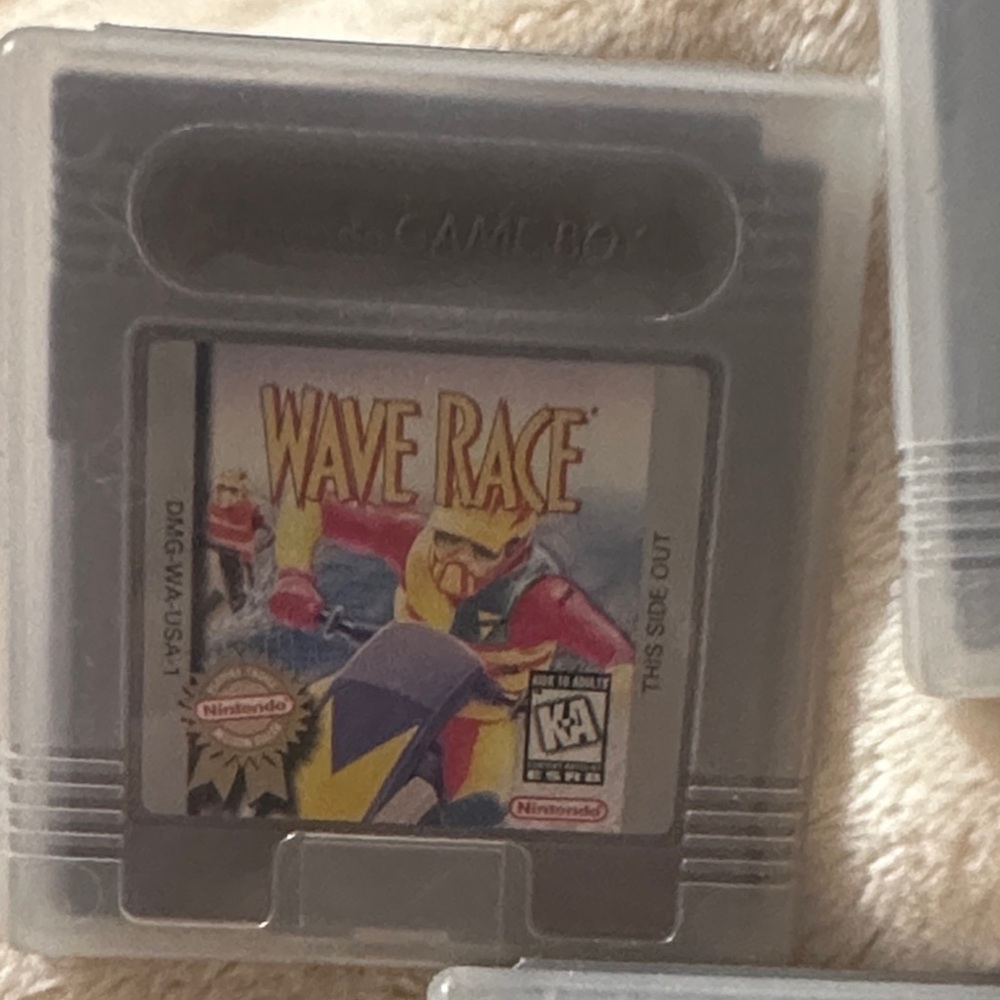 Nintendo Game Boy Cartridge Collection - Gray - Picture 6 of 6